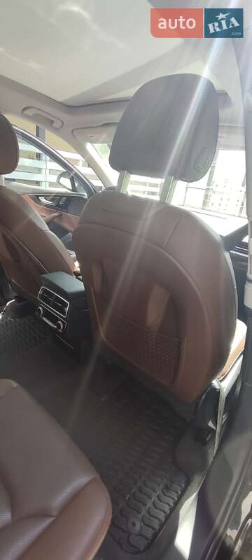 Внедорожник / Кроссовер Audi Q7 2017 в Житомире