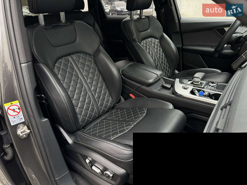 Внедорожник / Кроссовер Audi Q7 2018 в Ужгороде
