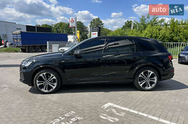 Внедорожник / Кроссовер Audi Q7 2023 в 
