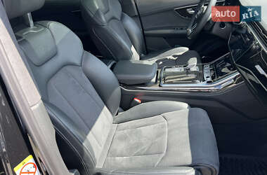 Внедорожник / Кроссовер Audi Q7 2023 в 