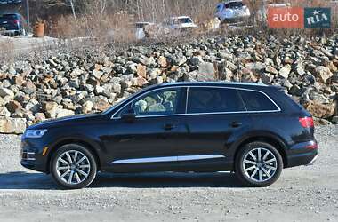Внедорожник / Кроссовер Audi Q7 2018 в 
