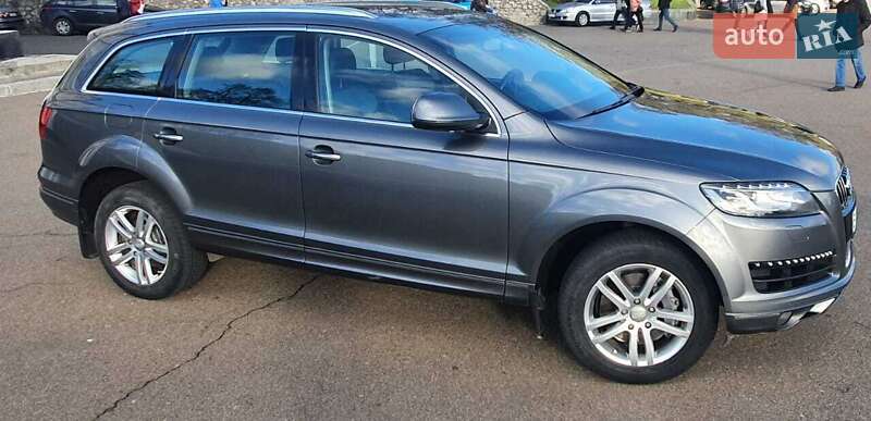 Внедорожник / Кроссовер Audi Q7 2013 в Киеве