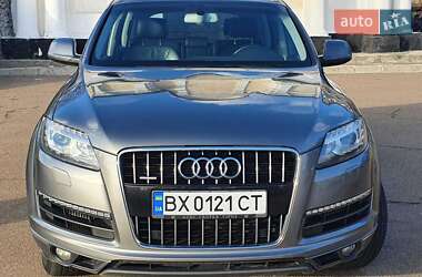 Внедорожник / Кроссовер Audi Q7 2013 в 