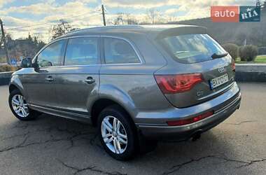 Внедорожник / Кроссовер Audi Q7 2013 в 