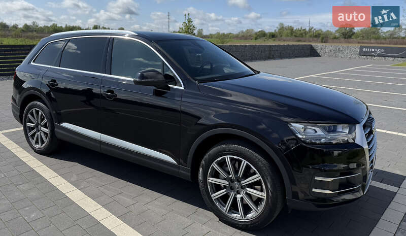 Внедорожник / Кроссовер Audi Q7 2018 в Мукачево
