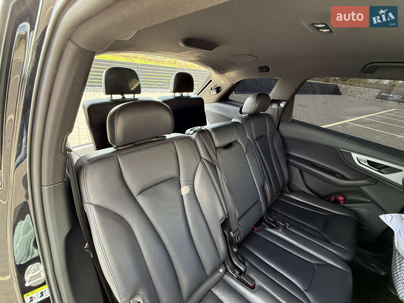 Внедорожник / Кроссовер Audi Q7 2018 в Мукачево