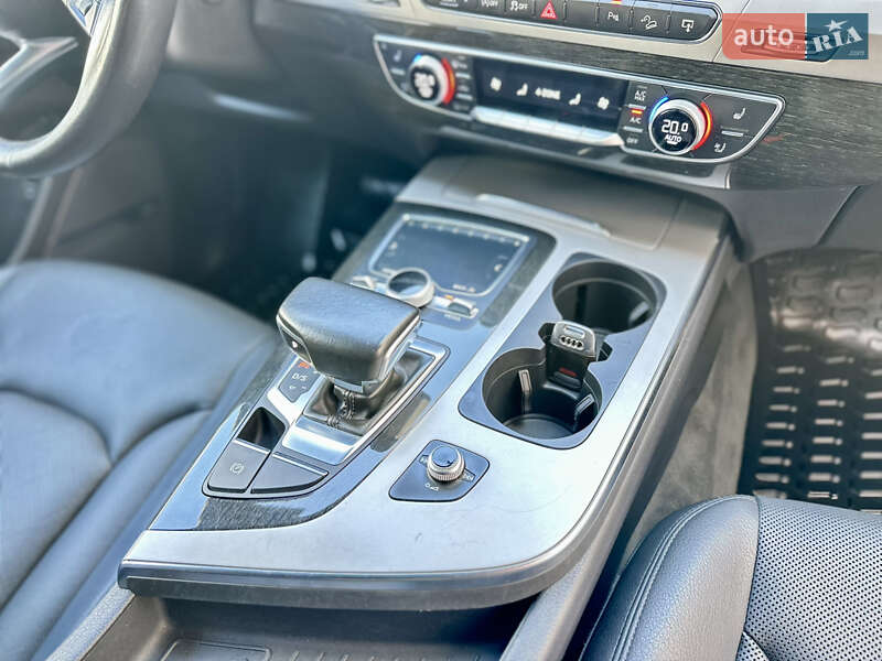 Внедорожник / Кроссовер Audi Q7 2016 в Ровно фото 21 Внедорожник / Кроссовер Audi Q7 2016 в Ровно