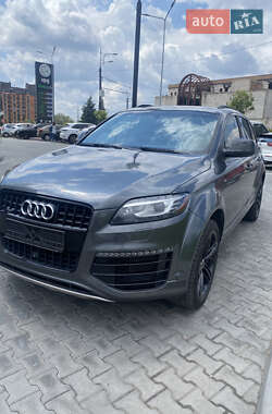 Внедорожник / Кроссовер Audi Q7 2015 в 