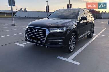 Позашляховик / Кросовер Audi Q7 2019 в Києві