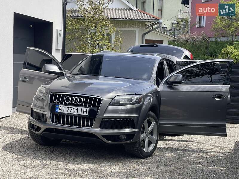 Внедорожник / Кроссовер Audi Q7 2012 в 