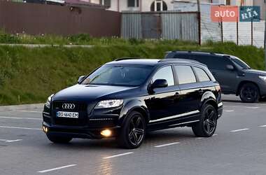 Внедорожник / Кроссовер Audi Q7 2012 в 