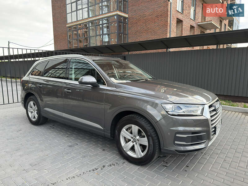 Позашляховик / Кросовер Audi Q7 2018 в Києві