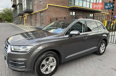 Внедорожник / Кроссовер Audi Q7 2018 в 