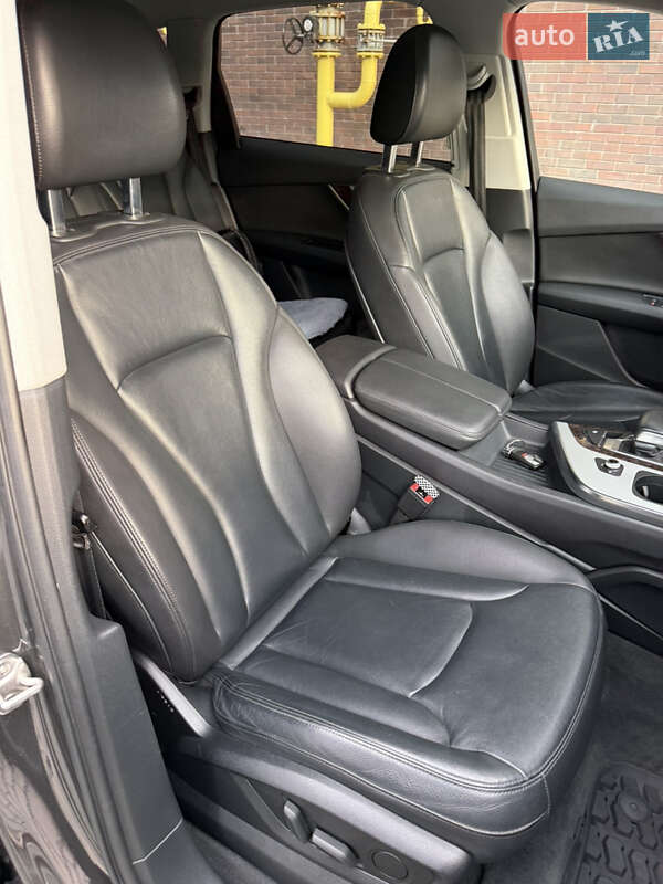 Позашляховик / Кросовер Audi Q7 2018 в Києві
