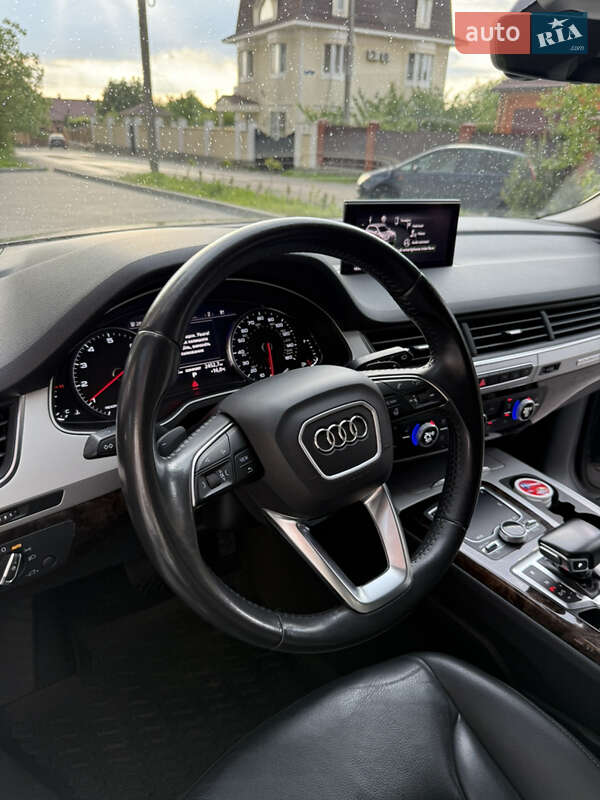 Позашляховик / Кросовер Audi Q7 2018 в Києві