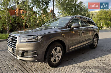 Внедорожник / Кроссовер Audi Q7 2018 в 