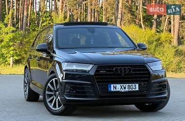 Внедорожник / Кроссовер Audi Q7 2017 в 