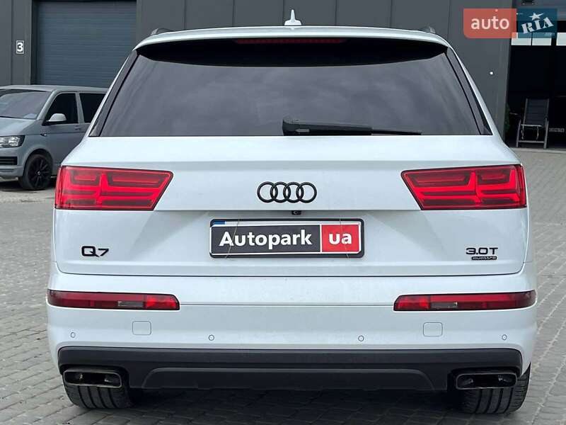 Внедорожник / Кроссовер Audi Q7 2017 в Львове