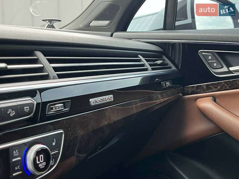 Внедорожник / Кроссовер Audi Q7 2017 в Львове