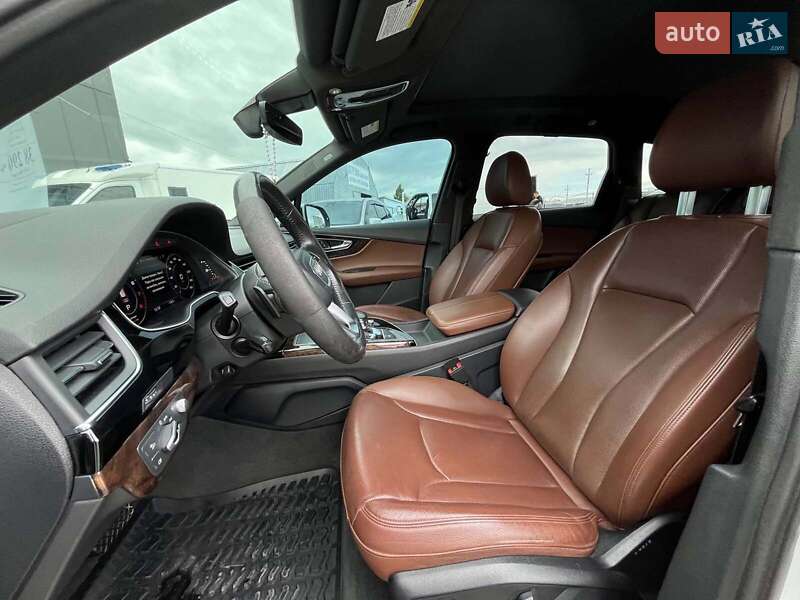 Внедорожник / Кроссовер Audi Q7 2017 в Львове