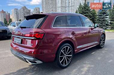 Позашляховик / Кросовер Audi Q7 2020 в 