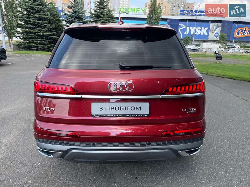 Внедорожник / Кроссовер Audi Q7 2020 в Киеве