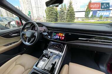 Позашляховик / Кросовер Audi Q7 2020 в 