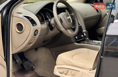 Внедорожник / Кроссовер Audi Q7 2007 в 