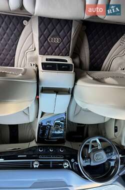 Внедорожник / Кроссовер Audi Q7 2017 в 