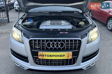 Позашляховик / Кросовер Audi Q7 2007 в 