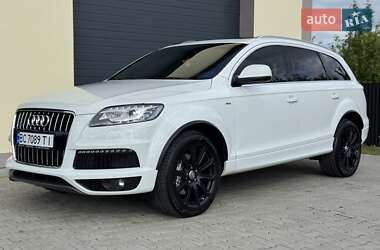 Внедорожник / Кроссовер Audi Q7 2012 в 