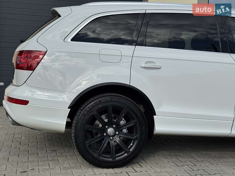 Внедорожник / Кроссовер Audi Q7 2012 в Стрые