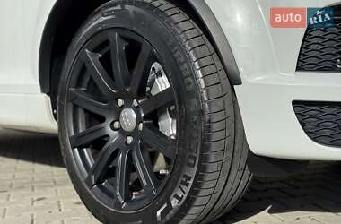 Внедорожник / Кроссовер Audi Q7 2012 в 