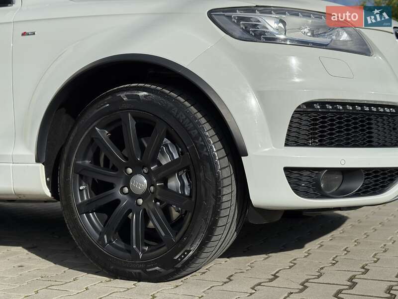Внедорожник / Кроссовер Audi Q7 2012 в Стрые