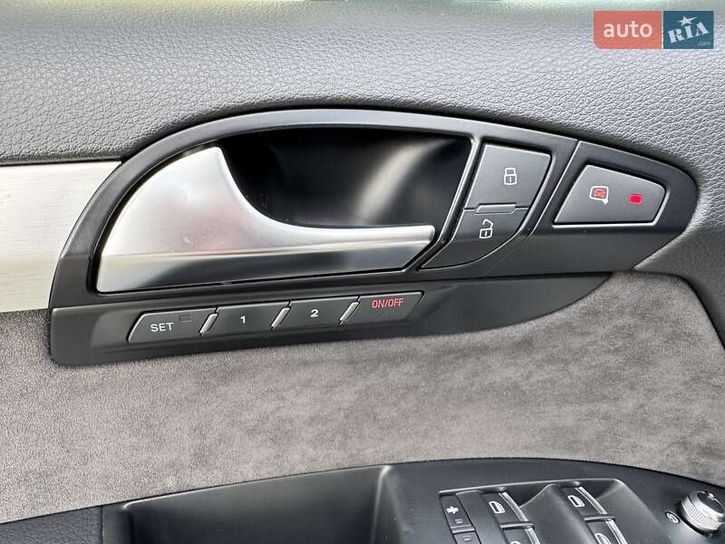 Внедорожник / Кроссовер Audi Q7 2012 в Стрые