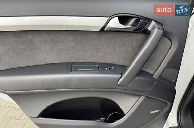 Внедорожник / Кроссовер Audi Q7 2012 в 