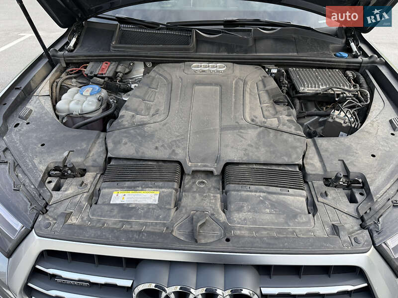 Позашляховик / Кросовер Audi Q7 2016 в Вінниці