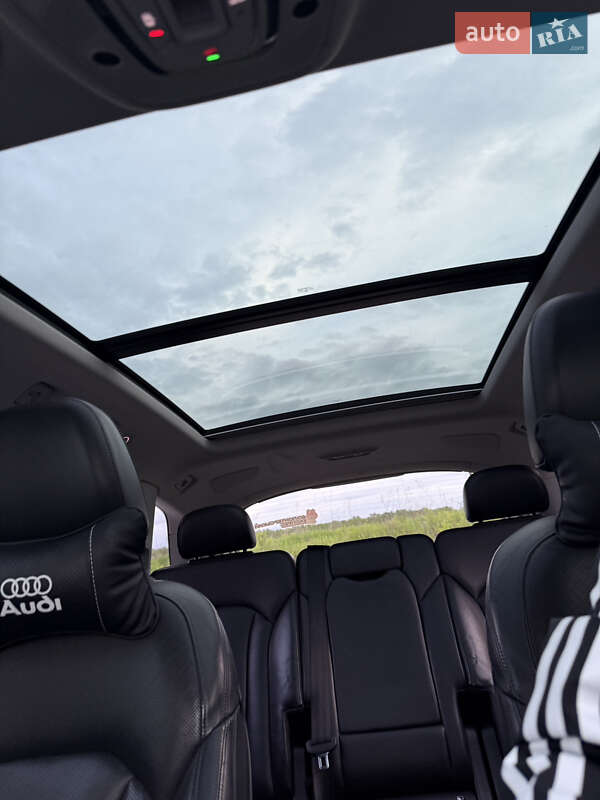 Позашляховик / Кросовер Audi Q7 2016 в Вінниці