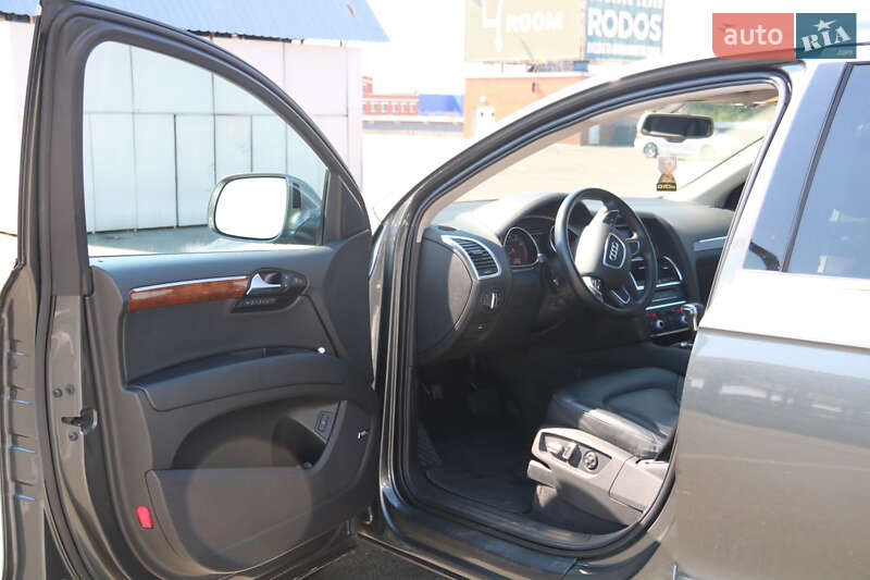 Внедорожник / Кроссовер Audi Q7 2014 в Киеве