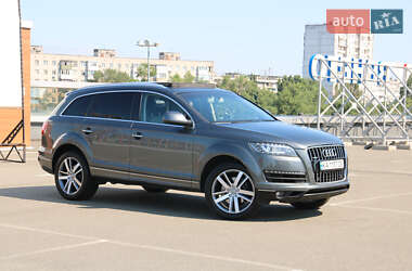 Позашляховик / Кросовер Audi Q7 2014 в 