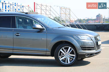 Позашляховик / Кросовер Audi Q7 2014 в 
