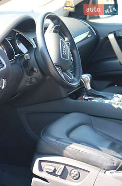 Позашляховик / Кросовер Audi Q7 2014 в 