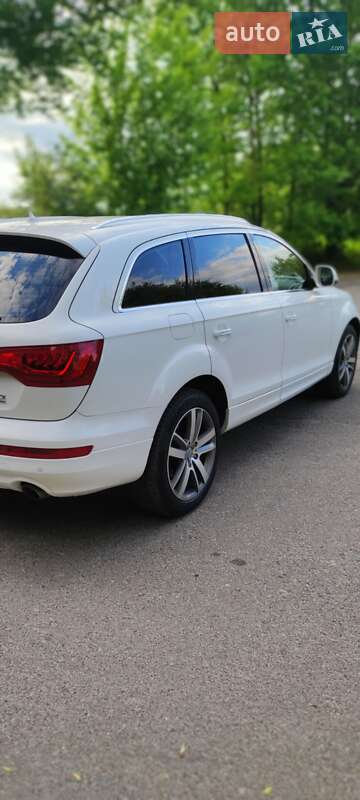 Позашляховик / Кросовер Audi Q7 2011 в Львові