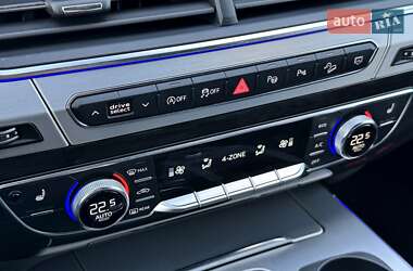 Внедорожник / Кроссовер Audi Q7 2019 в 