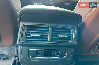 Позашляховик / Кросовер Audi Q7 2017 в 