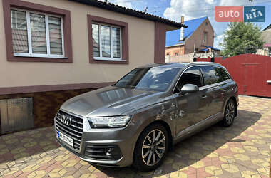 Позашляховик / Кросовер Audi Q7 2016 в Києві