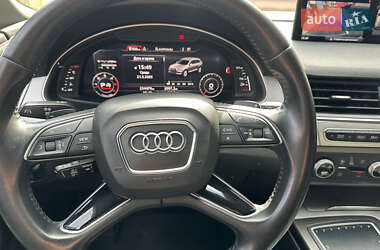 Внедорожник / Кроссовер Audi Q7 2016 в 