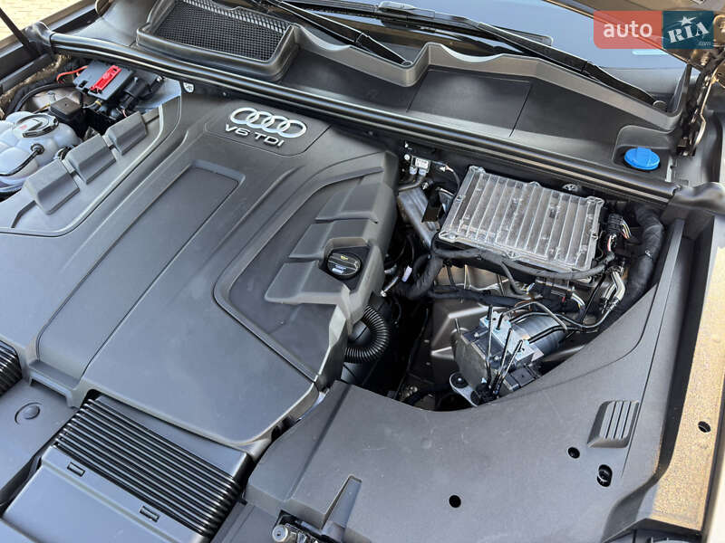 Внедорожник / Кроссовер Audi Q7 2018 в Николаеве