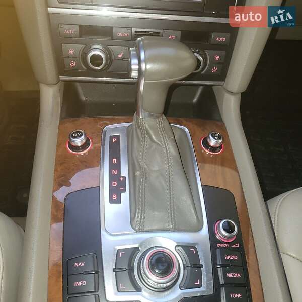 Внедорожник / Кроссовер Audi Q7 2013 в Львове