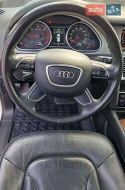 Позашляховик / Кросовер Audi Q7 2014 в 